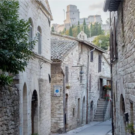 Casa Cinicchia * Ассизи